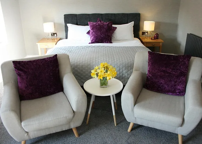 Top 4 Star Hotels Close to Warwick Castle